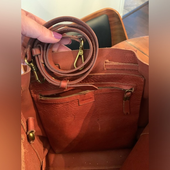 MADEWELL Leather Transport Bag- OUT OF STOCK - Picture 8 of 10